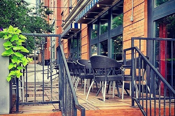 william-jeffreys-patio-600
